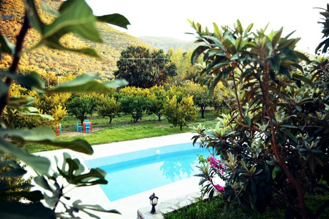 Pir Efes Konaklari Hotel อิซมีร์ ภายนอก รูปภาพ